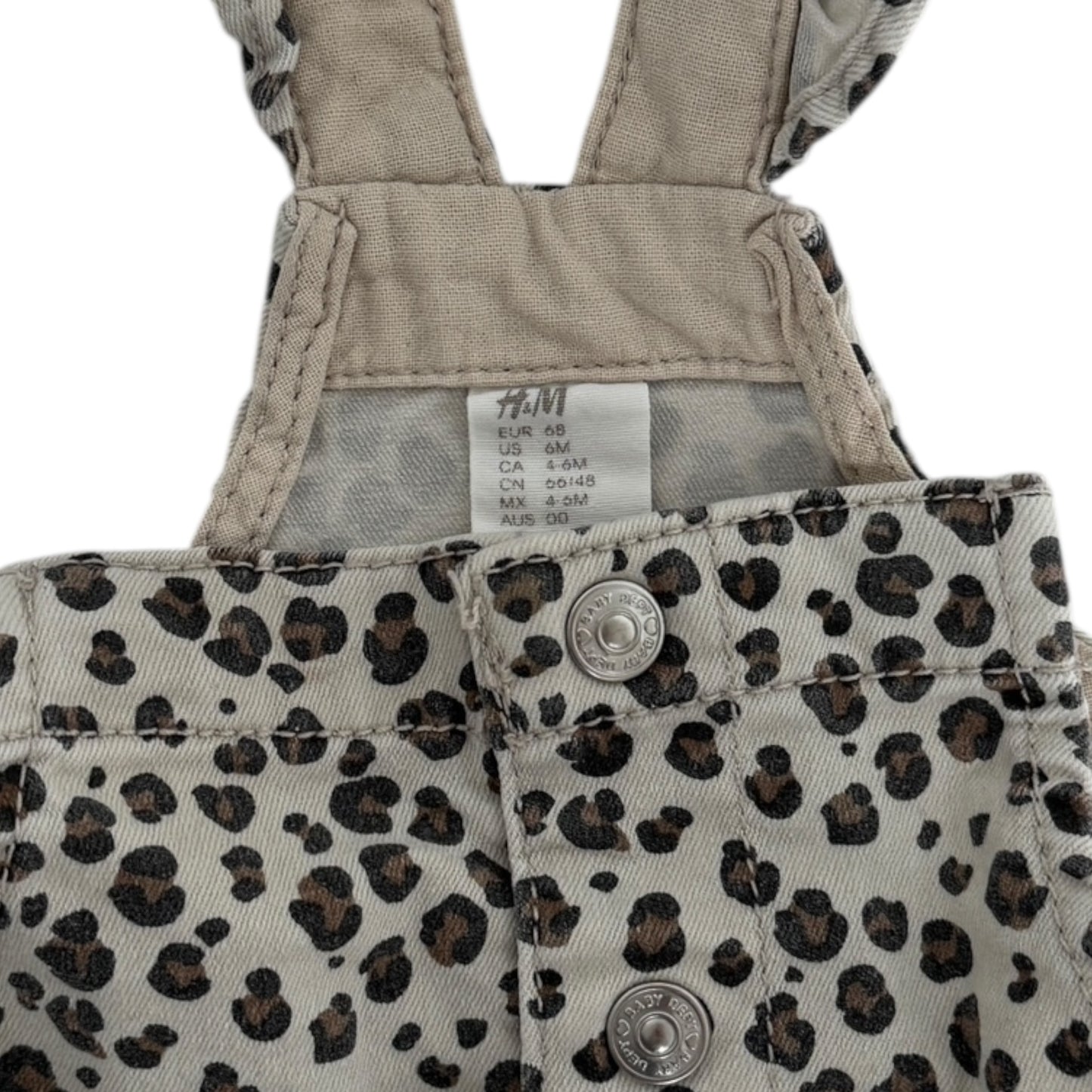 H&M Latzkleid mit Rüschen & Leo-Print | Gr. 68